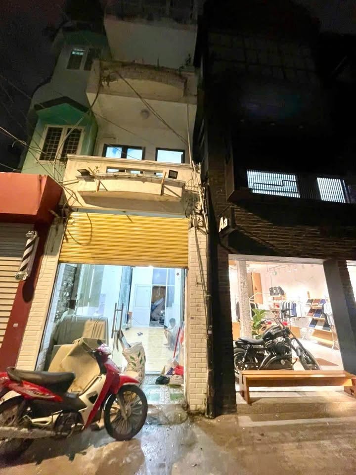 Nhà nguyên căn cho thuê tại Trần Quang Diệu, Quận 3 - 35m² chỉ 18 triệu/tháng!