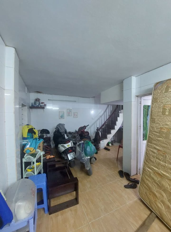 Nhà cho thuê Kim Giang 35m² giá 6.5 triệu - Đầy đủ nội thất!