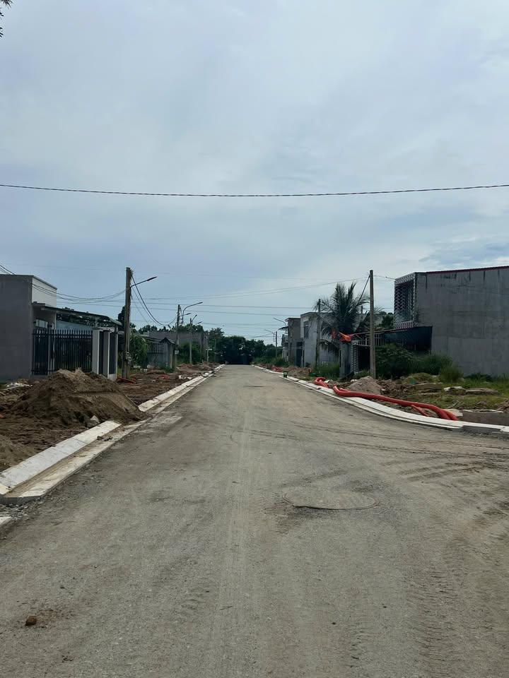 Bán lô đất 177m² tại Hoà Long, Bà Rịa - Giá chỉ 2.75 tỷ!