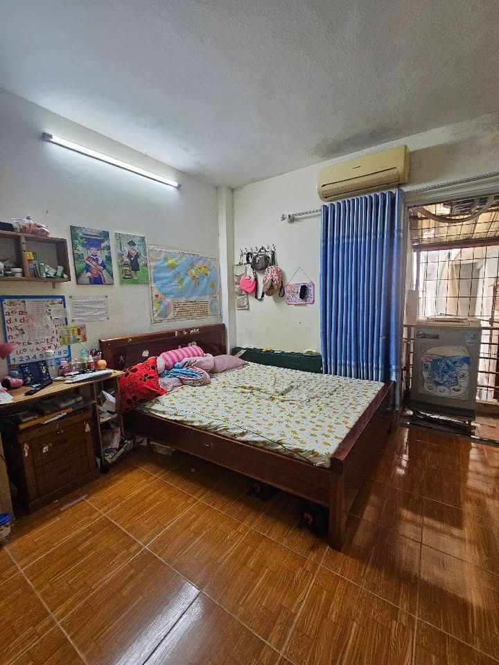 Nhà phố Tân Mai Hoàng Mai 27m² giá 4.3 tỷ - Sẵn sàng vào ở ngay!