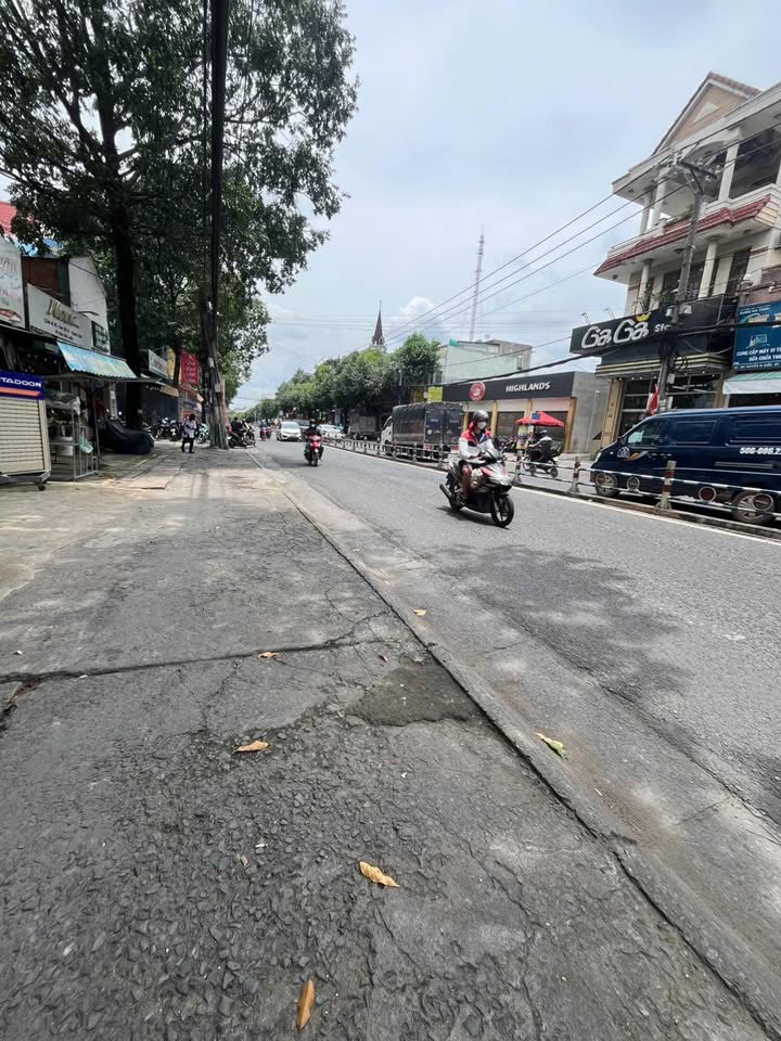 Nhà mặt tiền Nguyễn Ái Quốc, Biên Hòa 264m² giá 26.99 tỷ - Kinh doanh đa ngành, dòng tiền sẵn!