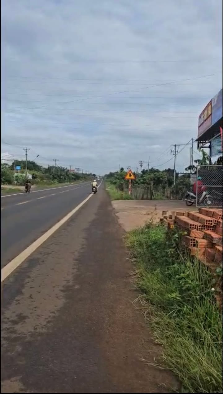 Đất mặt tiền QL14, Chư Sê 816m² giá 2.04 tỷ - Vị trí đắc địa, cơ hội đầu tư tốt!