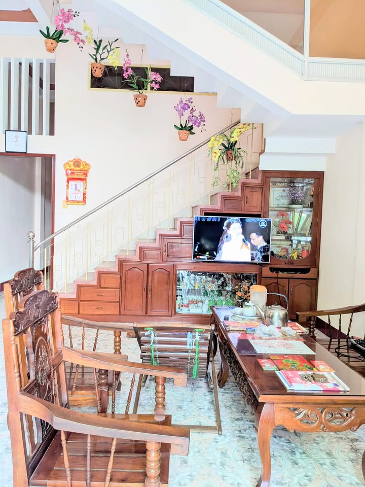 Bán nhà mặt tiền đường Nguyễn Phi Khanh Quy Nhơn 80m² giá 6.88 tỷ - Kinh doanh thuận lợi!