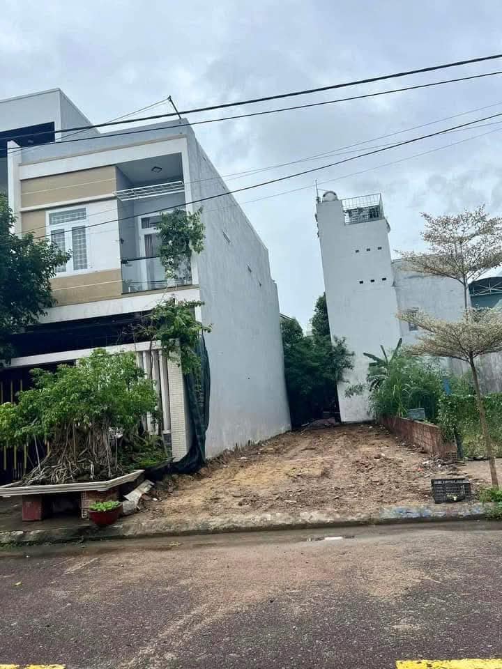 Bán lô đất đẹp mặt tiền đường Phạm Ngọc Thảo 98.6m² giá 3.65 tỷ - View công viên tuyệt đẹp!