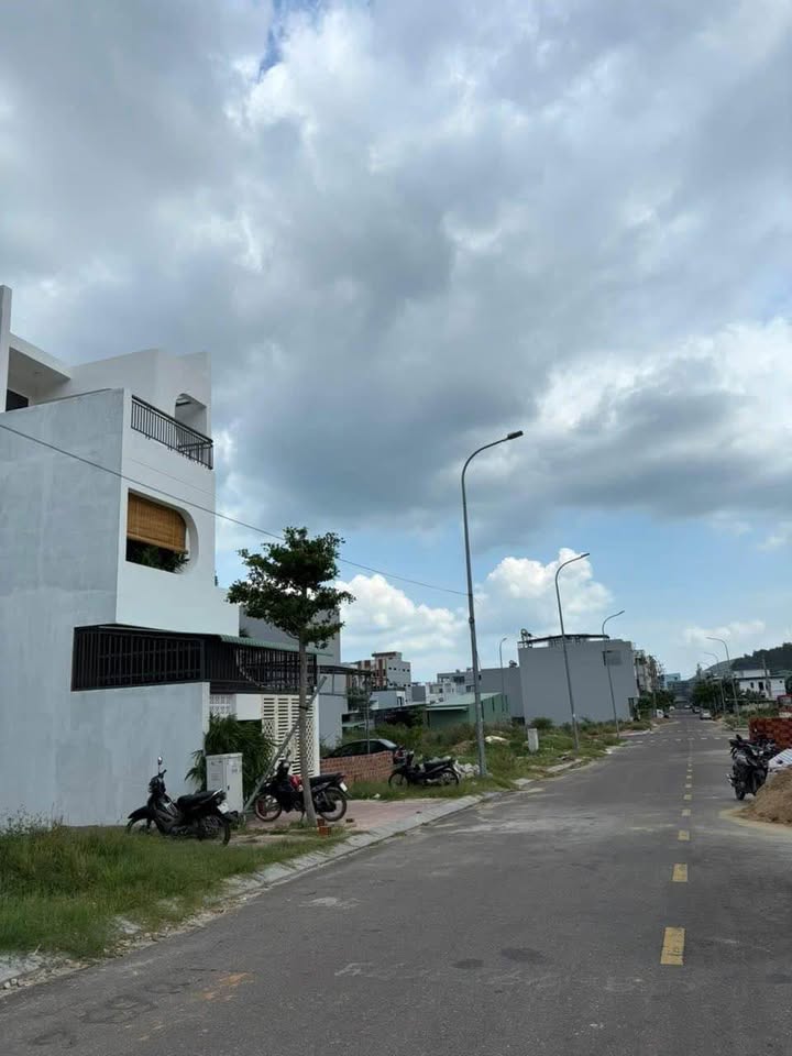 Đất nền đẹp tại Nhơn Phú, Quy Nhơn 52m² giá 1.55 tỷ - Sổ đỏ chính chủ!