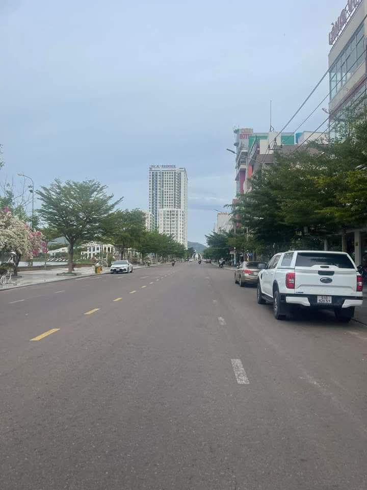 Nhà mặt tiền đường Trần Cao Vân, Quy Nhơn 187m² giá 13 tỷ - Vị trí đắc địa gần biển!