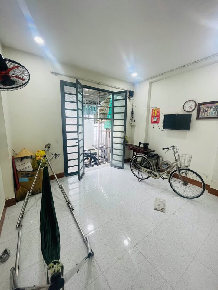 Nhà 1 trệt 1 lầu tại Bình Đức, An Giang 33.5m² giá 1 tỷ - Thương lượng nhẹ!