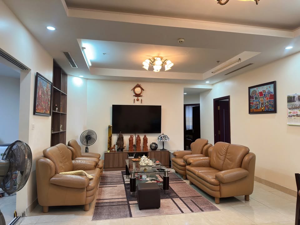 Căn hộ 3 ngủ Royal City-R1 136m² giá 16 tỷ - Sẵn sàng vào ở ngay!