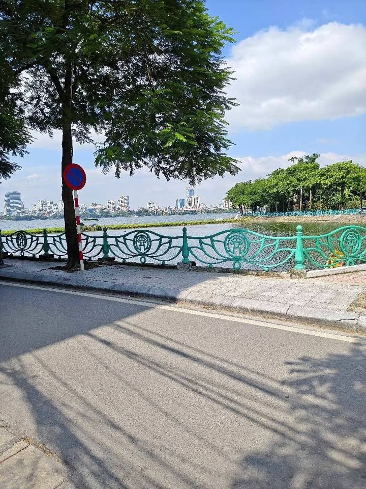 FrontHouse Đặng Thai Mai Tây Hồ 120m² giá 110 tỷ - Đầu tư sinh lời cao!