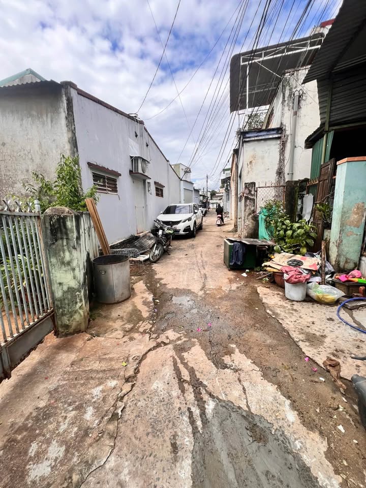 Nhà Hẻm 17 Nguyễn Viết Xuân, Buôn Ma Thuột 175,5m² giá 3 tỷ - Sẵn sàng vào ở ngay!