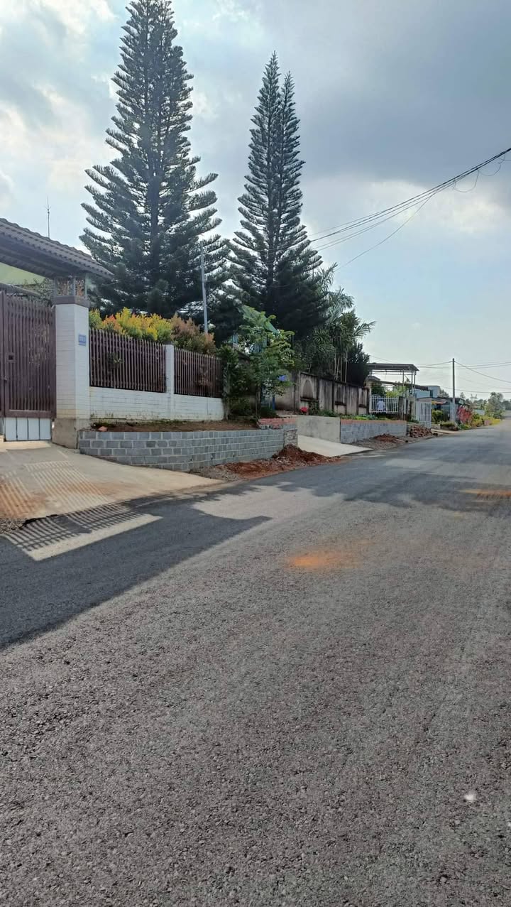 Đất nền đẹp 105m² mặt đường Nguyễn Trãi, Bảo Lộc - Giá chỉ 1.95 tỷ!