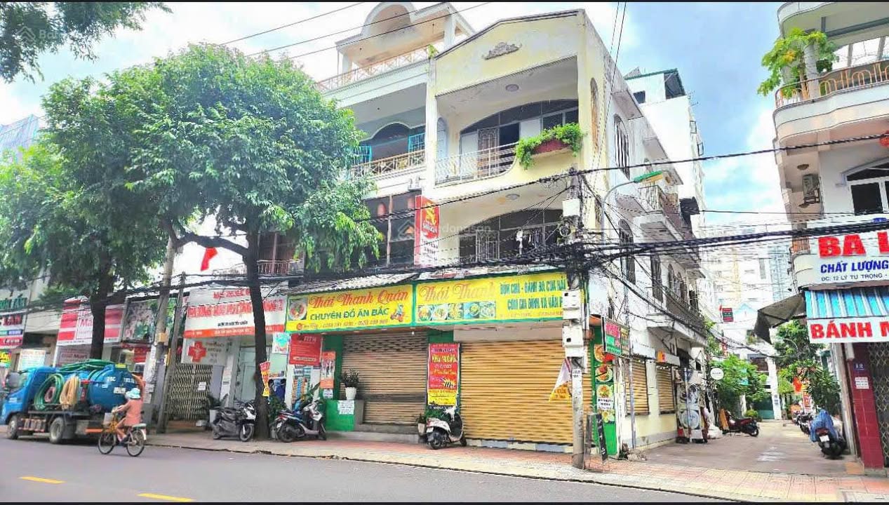 Bán đất góc 2 mặt tiền Lý Tự Trọng, Nha Trang 184.9m² - Đầu tư sinh lời ngay!