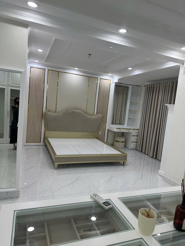 Biệt thự cho thuê KDC Nam Long quận 7, 192m² giá 55 triệu/tháng - Full nội thất, sẵn sàng vào ở!