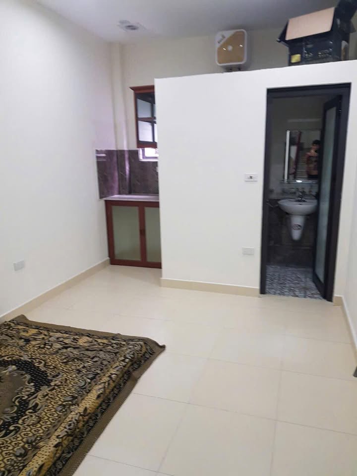 Phòng cho thuê ở Ngõ Thịnh Hào 2, Đống Đa, 2.9 triệu - Tự do giờ giấc, đầy đủ tiện nghi!