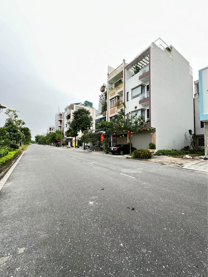 Lô Đất Mặt Đường Đinh Tiên Hoàng, KĐT 379 Thái Bình 65m² giá 4 tỷ - Cơ hội đầu tư hấp dẫn!