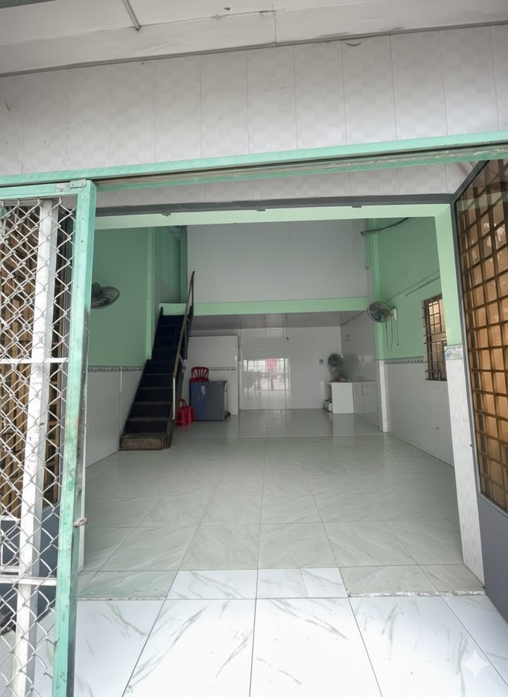 Nhà cho thuê hẻm 132 đường 3/2, quận Ninh Kiều, 48m² giá 4.5 triệu - Kinh doanh được!