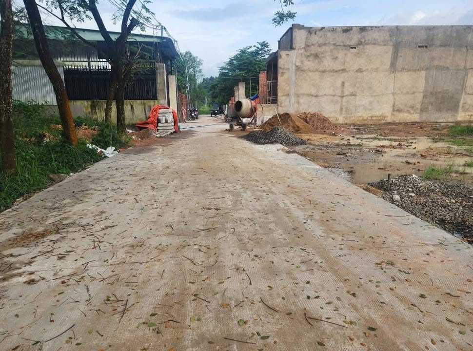 Đất nền Quảng Tiến Trảng Bom 96m² giá 800 triệu - Sổ đỏ thổ cư 100%!