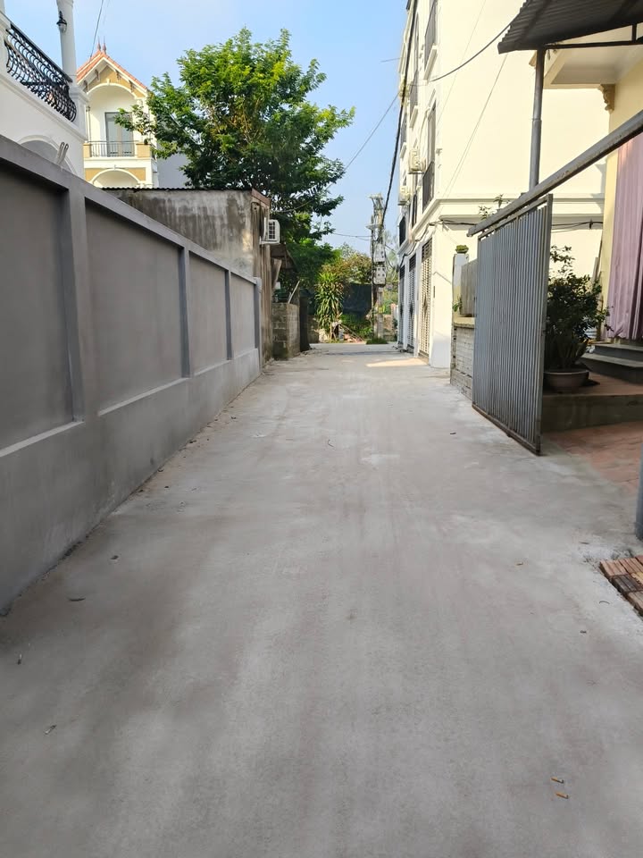 Đất nền thổ cư 82m² tại thôn Bãi, Bình Minh - Sổ đỏ chính chủ, giá 2 tỷ!