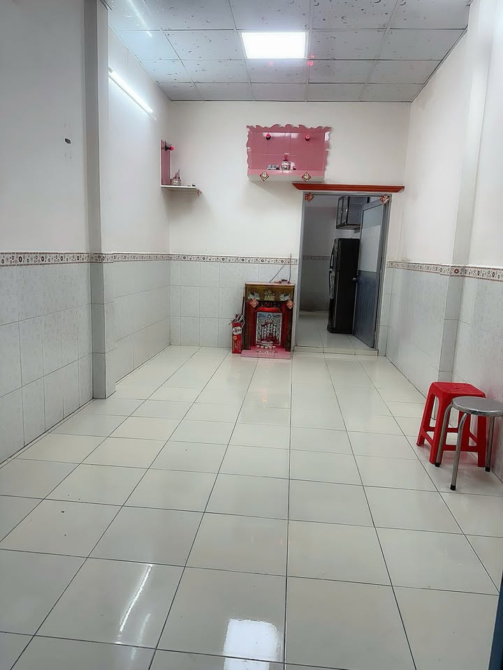 Nhà cho thuê hẻm 247 Bình Tiên, quận 6, 35m² giá 8 triệu - Sẵn sàng vào ở!