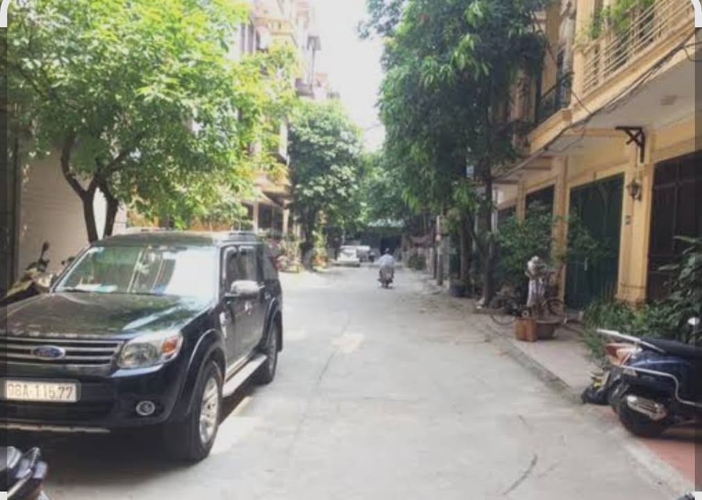 Nhà Khương Đình 47m² giá 5 tỷ - Tiện ích ngập tràn, gần phố lớn!