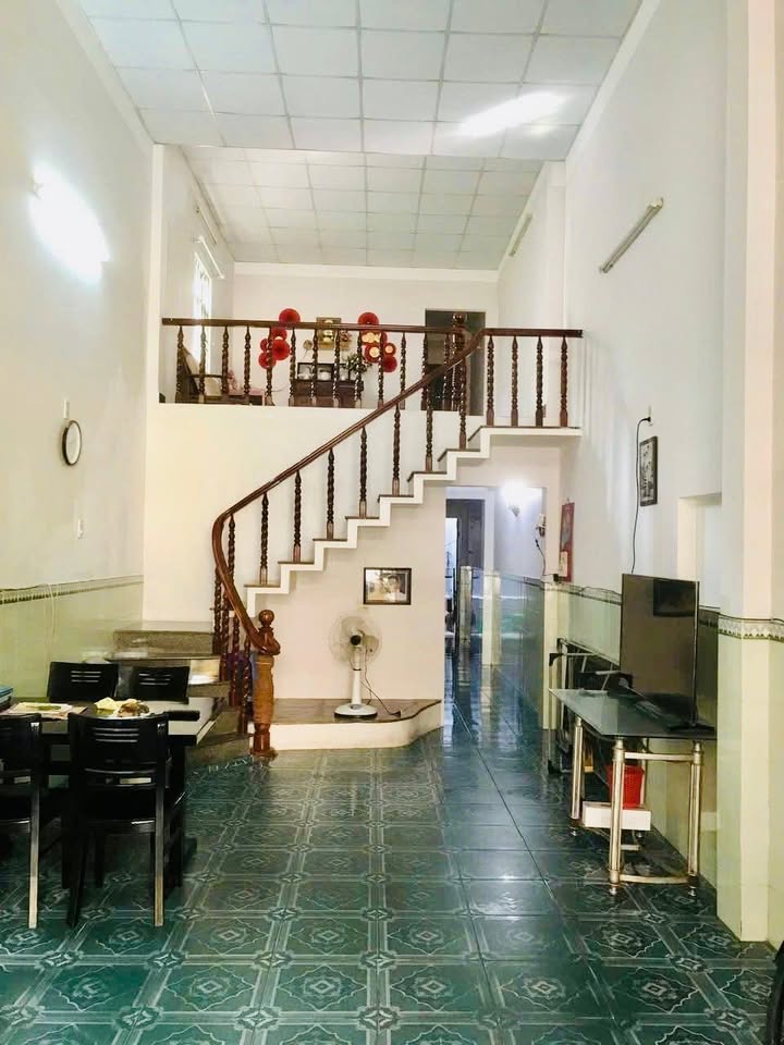 Nhà mặt tiền Trần Phú Quy Nhơn 73m² giá 8 tỷ - Vị trí kim cương gần trung tâm