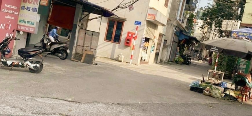 Đất kinh doanh Thạch Bàn 50m² giá 8 tỷ - Ô tô tránh, vị trí đắc địa