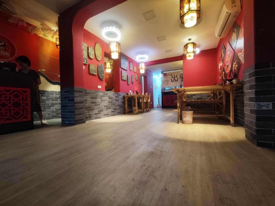 Nhà Tập thể Tầng 1 phố Trần Huy Liệu, Ba Đình 65m² giá 18 triệu - Ngõ ô tô đỗ cửa, kinh doanh thuận lợi!