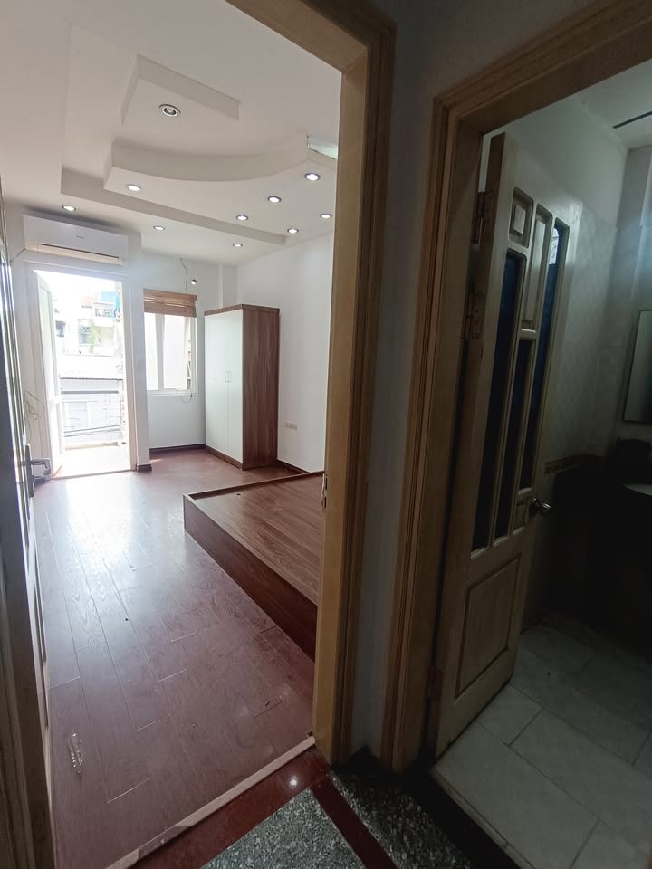 Căn hộ cho thuê tại Hàm Tử Quan, Hoàn Kiếm 23m² chỉ 3.2 triệu - Ô tô đỗ cửa, ở tự do!