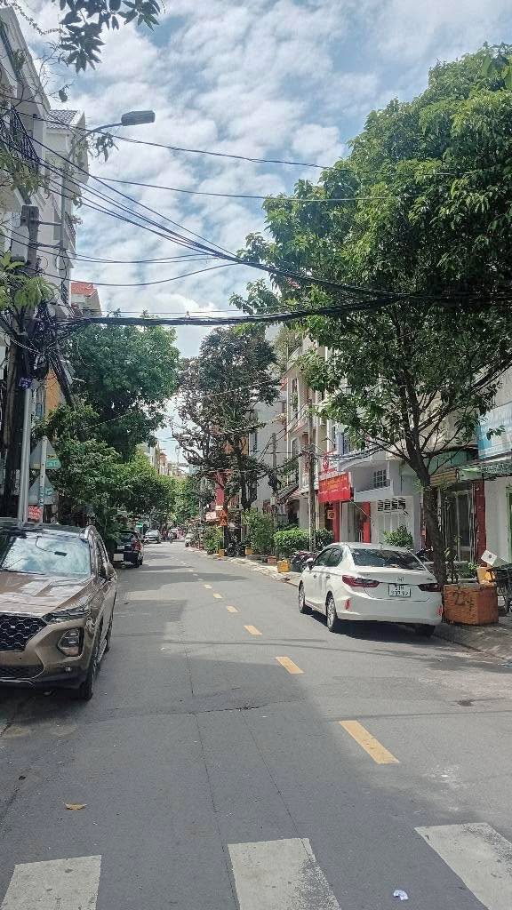 FrontHouse mặt tiền khu Bàu Cát 80m² giá 10 tỷ - Kinh doanh đa ngành nghề!