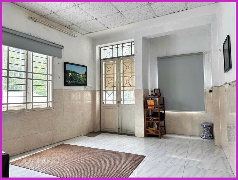 Nhà cho thuê hẻm Nguyễn Xí, Bình Thạnh 64m² giá 13.5 triệu - Khu an ninh, tiện nghi!