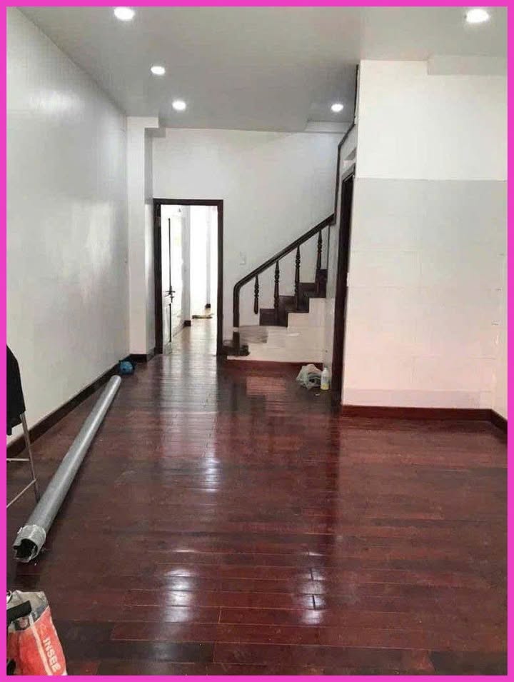 Cho thuê mặt bằng mặt tiền đẹp đường 3/2, P.12, Quận 10 - Giá 80 triệu/tháng, vị trí kim cương!