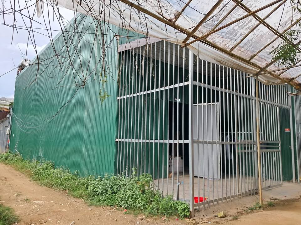 Bán nhà tiền chế Phước Thành, Đà Lạt 105m² giá 1.05 tỷ - Đường ô tô vào tận nơi!