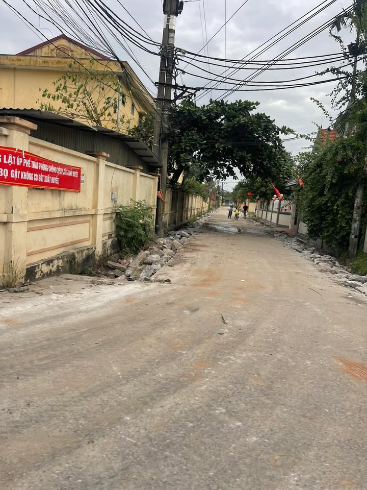 Đất Hồng Vân Thường Tín 46.8m² giá 2 tỷ - Sổ đỏ sang tên ngay!