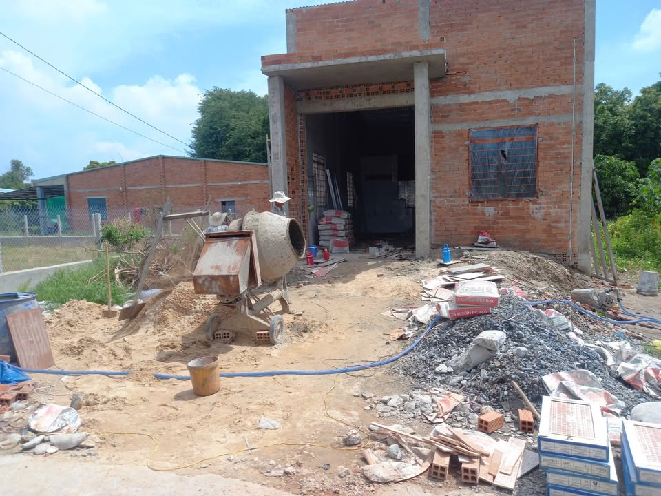 Nhà phố Gò Dầu 180m² giá 1.05 tỷ - Thiết kế hiện đại, tiện ích đầy đủ!