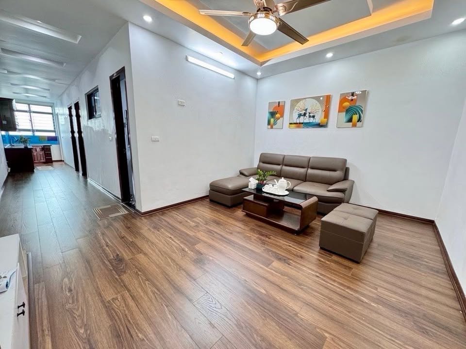 Căn hộ CT12B Kim Văn Kim Lũ 61m² giá 4.4 tỷ - Sẵn sàng vào ở ngay!
