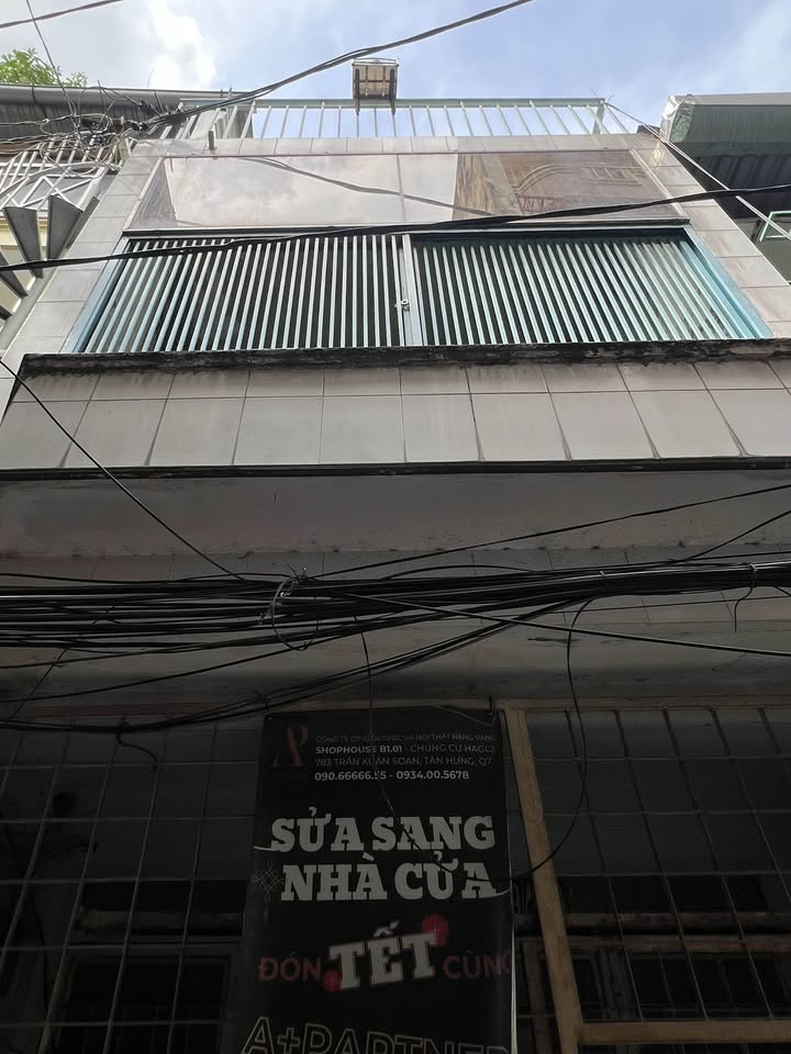 Nhà 4 Tầng Cách Mạng Tháng 8, Quận 3 - 36m² giá 5.9 tỷ - Bớt lộc cho khách thiện chí!