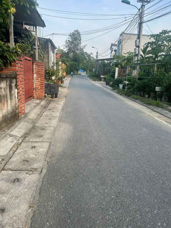 Đất nền Kim Phú Tuyên Quang 140m² giá 1.6 tỷ - Nền cao ráo, gần chợ!