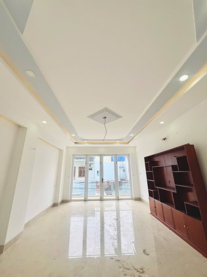 Nhà 3 tầng đường Trần Thị Tính, Nha Trang 89m² giá 7.8 tỷ - Khu vực sầm uất gần biển!