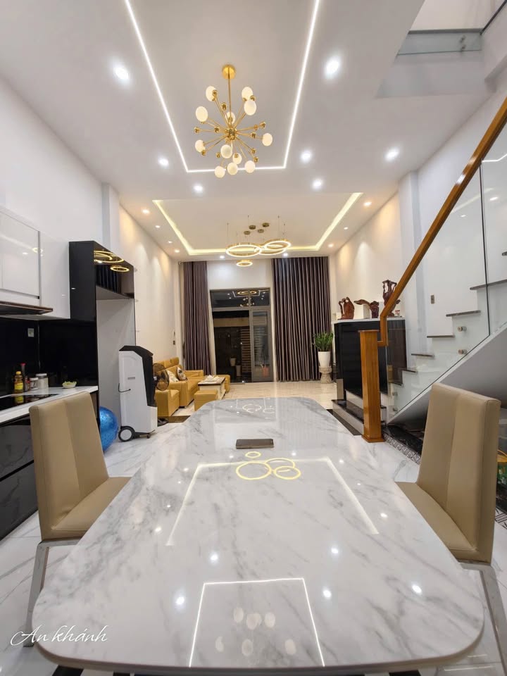 Nhà đẹp 171m² tại phường Tây Nha Trang giá 5,1 tỷ - Thương lượng ngay!