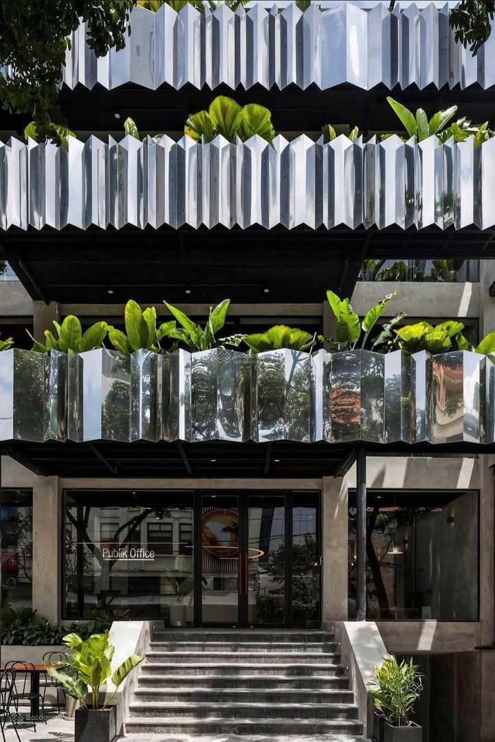 Cho thuê building góc đẹp tại quận 3, TP. HCM - Diện tích 240m², giá thỏa thuận!