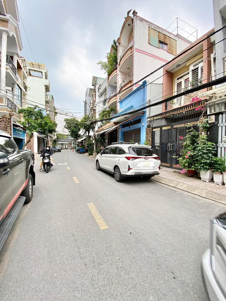 Nhà mặt tiền kinh doanh Bàu Cát, Tân Bình 70m² giá 10 tỷ - Đầu tư sinh lời ngay!