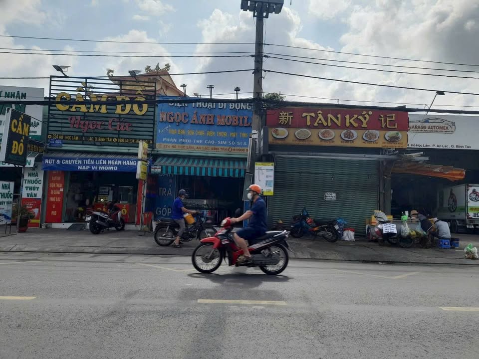 Kho cho thuê đường Hồ Ngọc Lãm, Bình Tân 720m² giá 100 triệu - Dọn vào ngay!