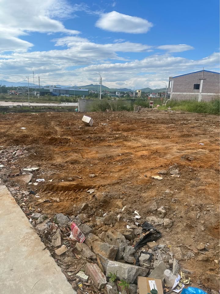 Đất nền khu 7 Hải Yên, Móng Cái 100m² giá 1 tỷ - Đầu tư sinh lời ngay!