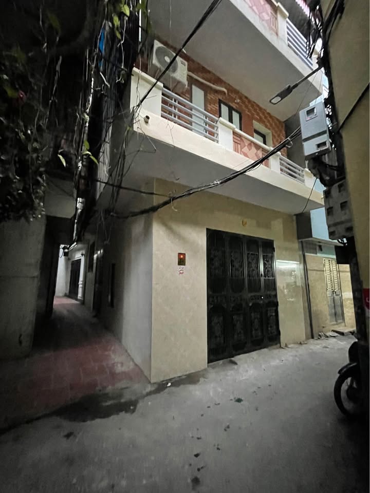 Nhà Thụy Khuê 21m² giá 6.8 tỷ - Lô góc, gần phố ô tô tránh!