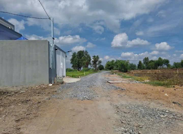 Đất nền Hòa Khánh Nam, Đức Hòa 140m² giá 680 triệu - Sổ hồng riêng, đất thổ cư