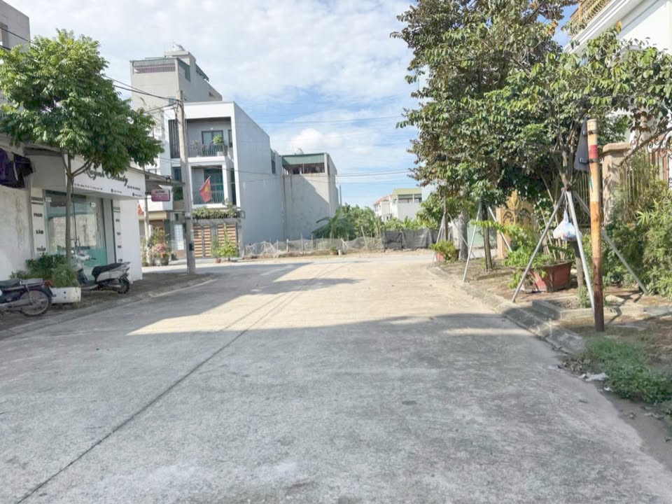 Đất nền Nguyên Khê Đông Anh 80m² - Kinh doanh sầm uất, giá thỏa thuận!