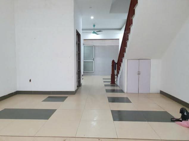 Cho thuê văn phòng đẹp tại Hà Đông 82.5m² giá 23 triệu - Thích hợp làm văn phòng, kho