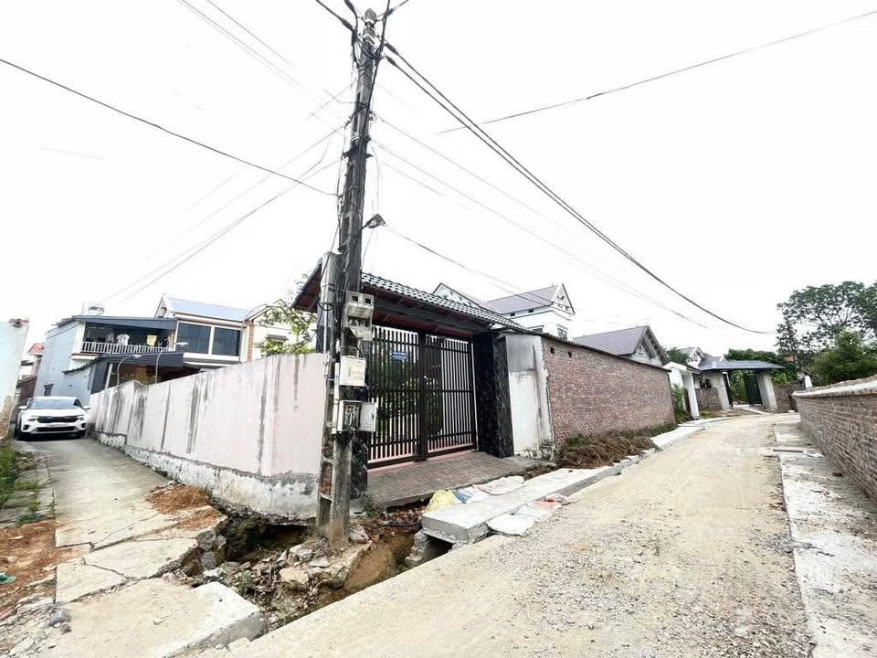 Đất nền góc mặt tiền 90m² Tiên Dược Sóc Sơn - Đường ô tô tránh - Kinh doanh thuận lợi!