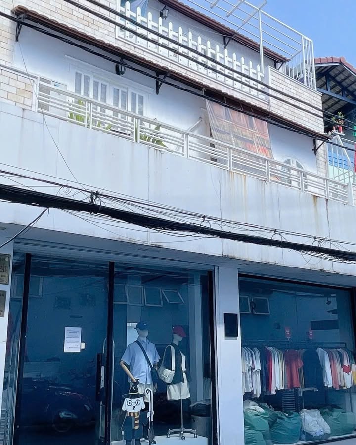 Nhà nguyên căn cho thuê 80m² giá 19 triệu - Hẻm xe hơi tại CMT8 Tân Bình