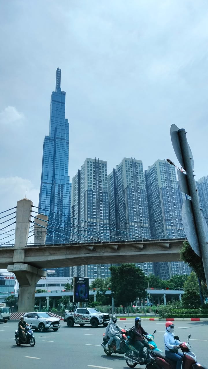 Nhà nguyên căn cho thuê mặt tiền đường Nguyễn Thiện Thuật Q3 diện tích 108m² - Phù hợp cho văn phòng và spa